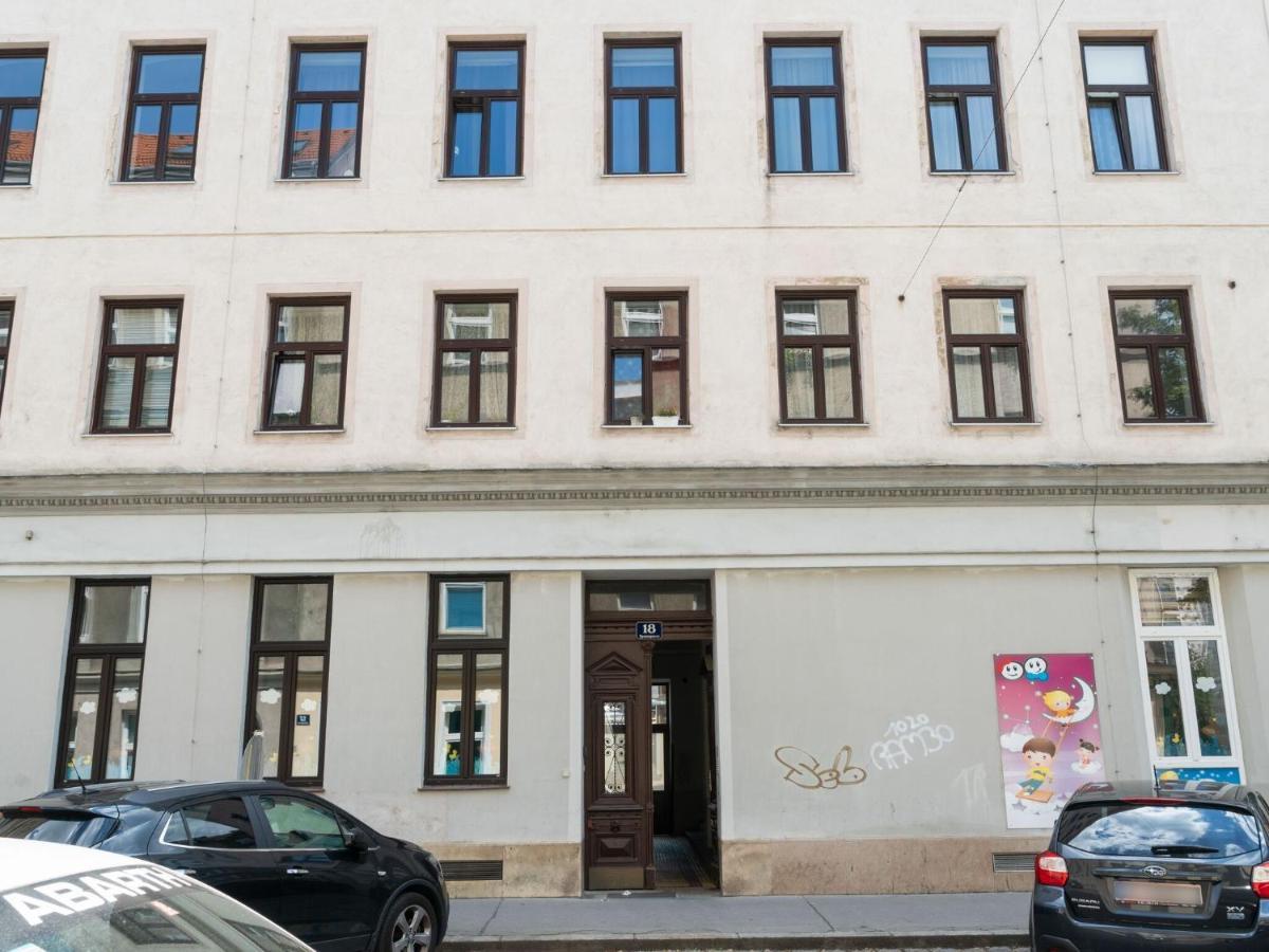 Elegant Apartment In Vienna With Patio 외부 사진
